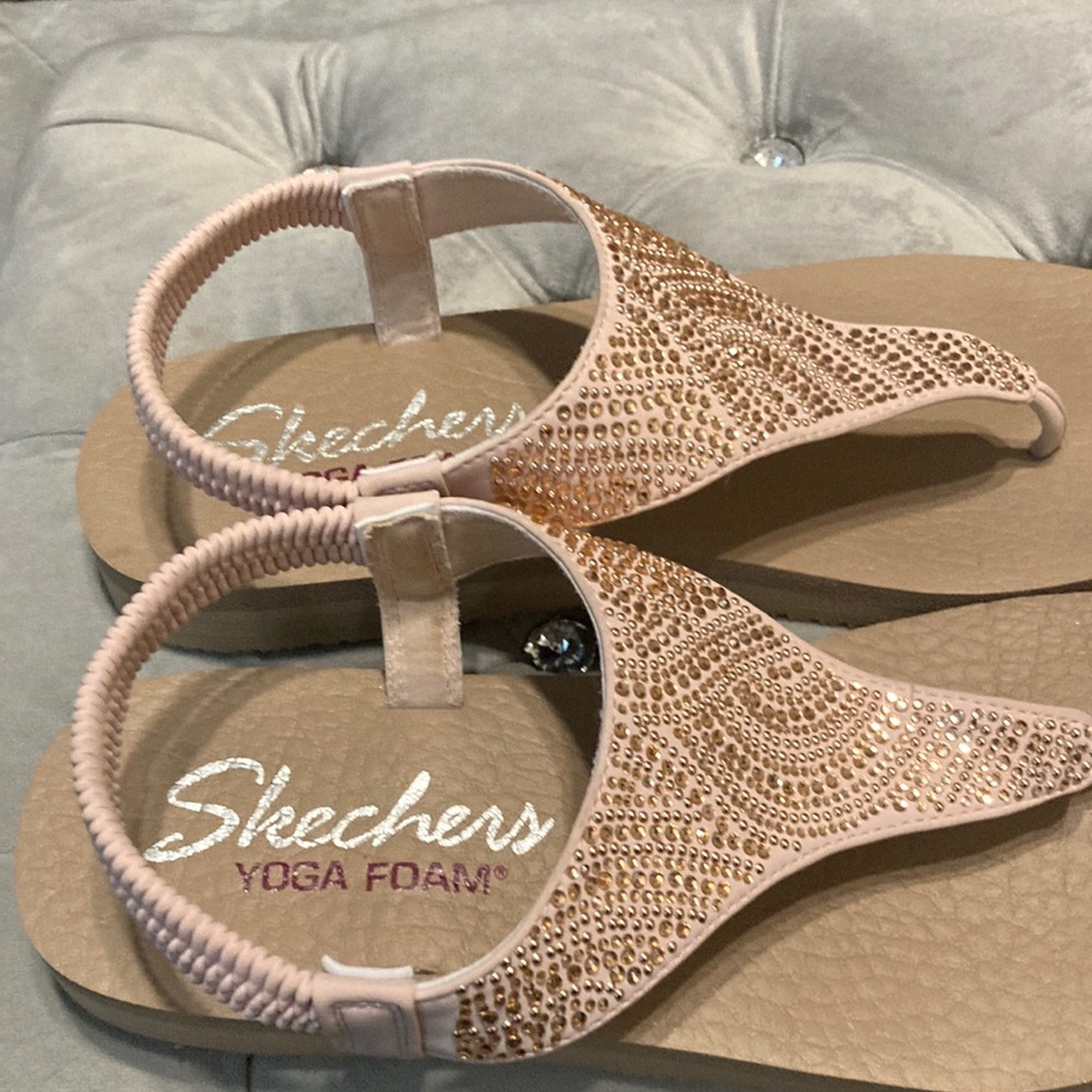 Sketcher flip-flops
